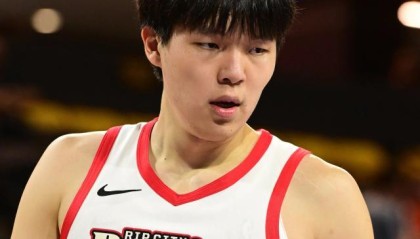 关键2+1杀死比赛！杨瀚森轰18+7完美收官